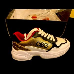 GBG GUESS sneakers